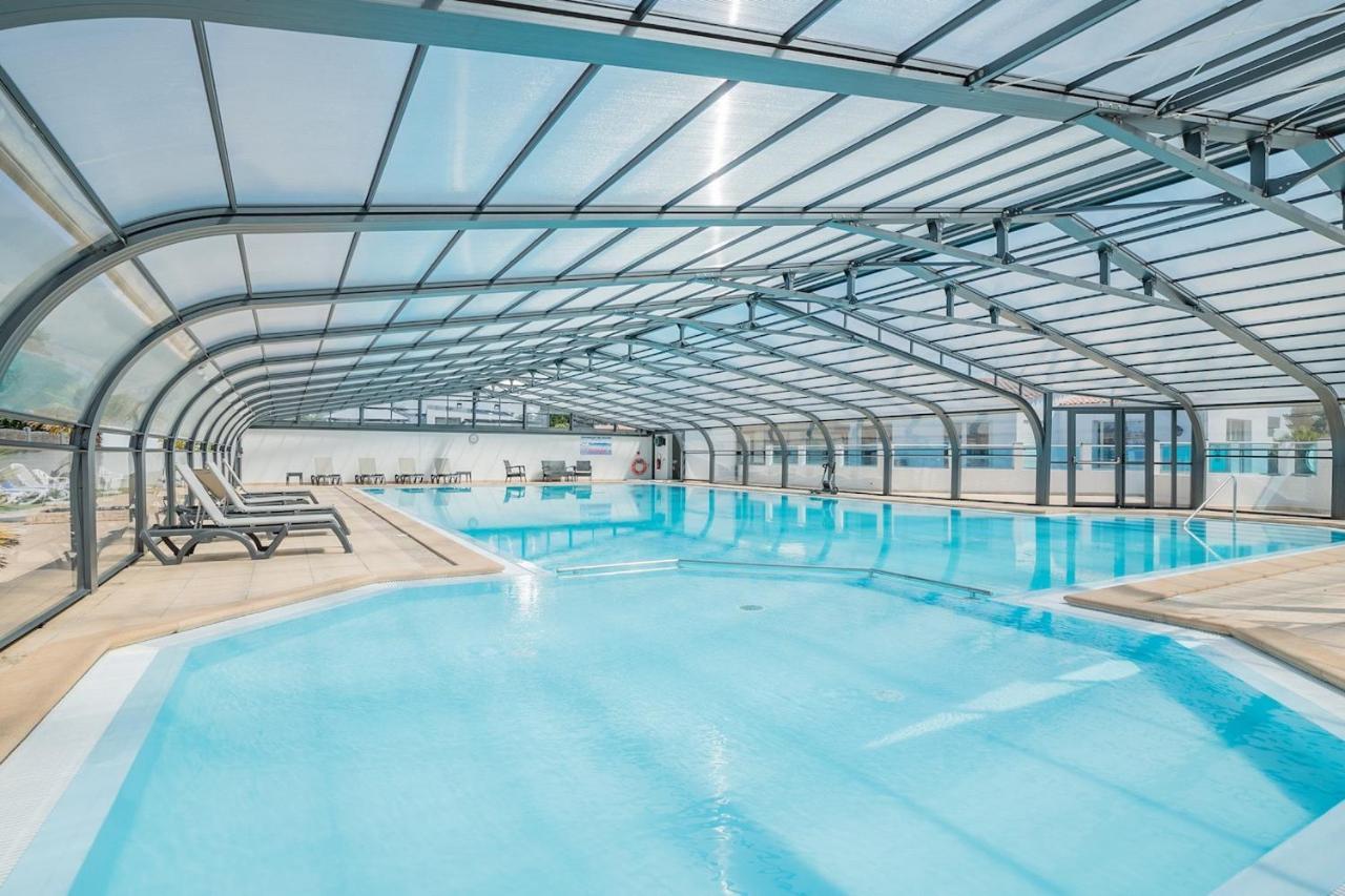 Chalet Pour 6 Dans Un Domaine Avec Piscine Brétignolles-sur-Mer Exteriör bild